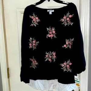 Black floral print top